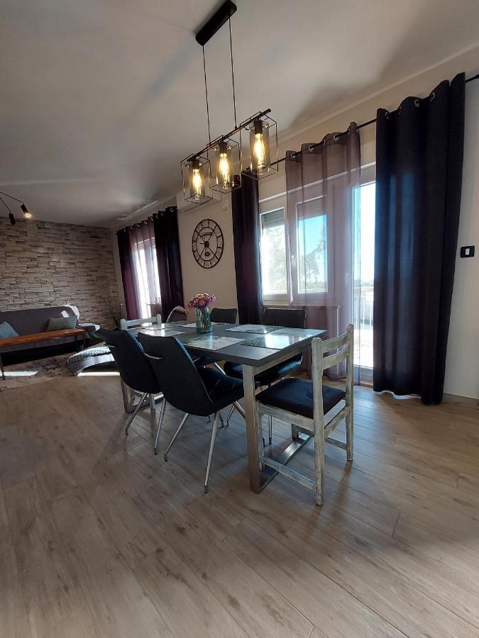 Family Apartment Cathy Galizana Bagian luar foto